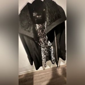 Beautiful Guess women’s coat